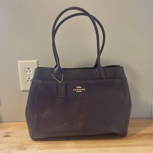 COACH - Burgundy Shoulder Bag with Gold Hardware
